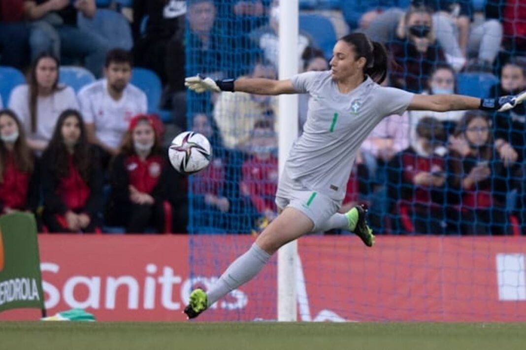 titular-da-selecao-brasileira,-goleira-lorena-e-anunciada-por-time-dos-eua