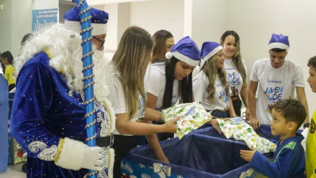 prefeitura-de-rio-branco-realiza-natal-solidario-da-juventude-na-cidade-nova