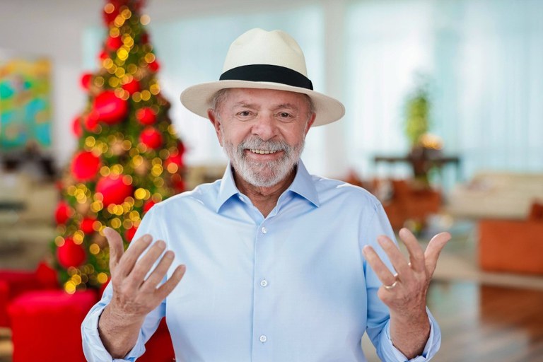 “este-e-o-momento-de-renovarmos-nossa-esperanca”,-diz-lula-em-pronunciamento-de-natal