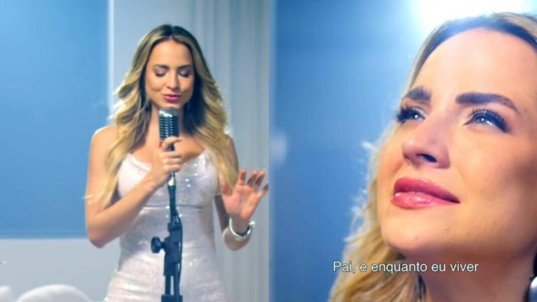 gabi-martins-emociona-a-web-cantando-musica-em-clima-natalino