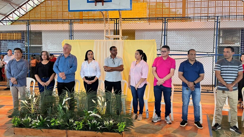 vice-governadora-mailza-assis-realiza-acao-social-no-municipio-de-placido-de-castro