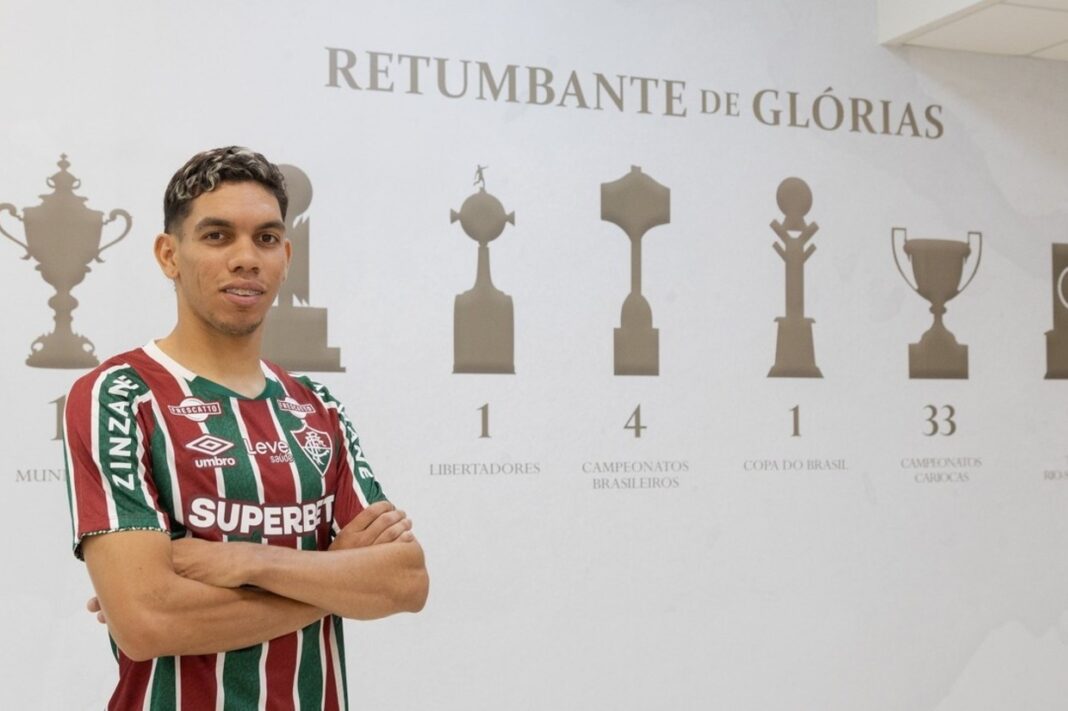 fluminense-confirma-chegada-de-paulo-baya,-destaque-no-goias