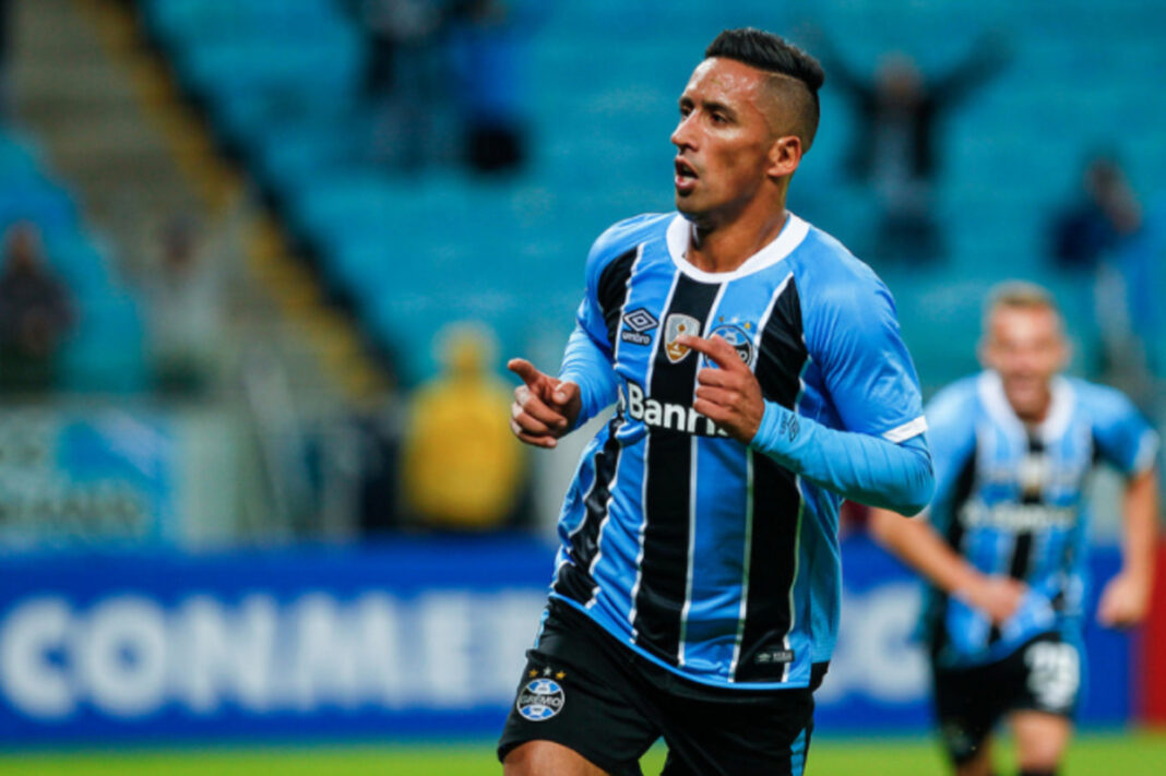 ex-gremio-e-palmeiras,-lucas-barrios-anuncia-a-aposentadoria