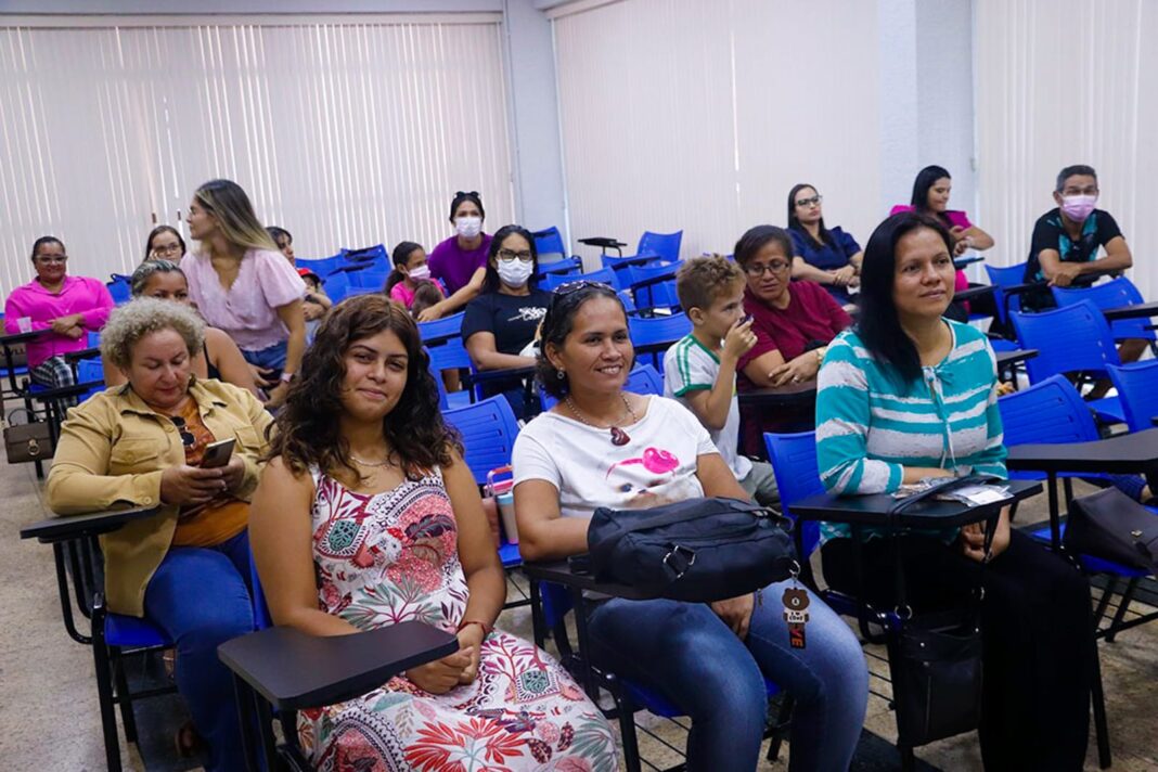 prefeitura-de-rio-branco-faz-entrega-de-certificados-do-curso-de-biojoias