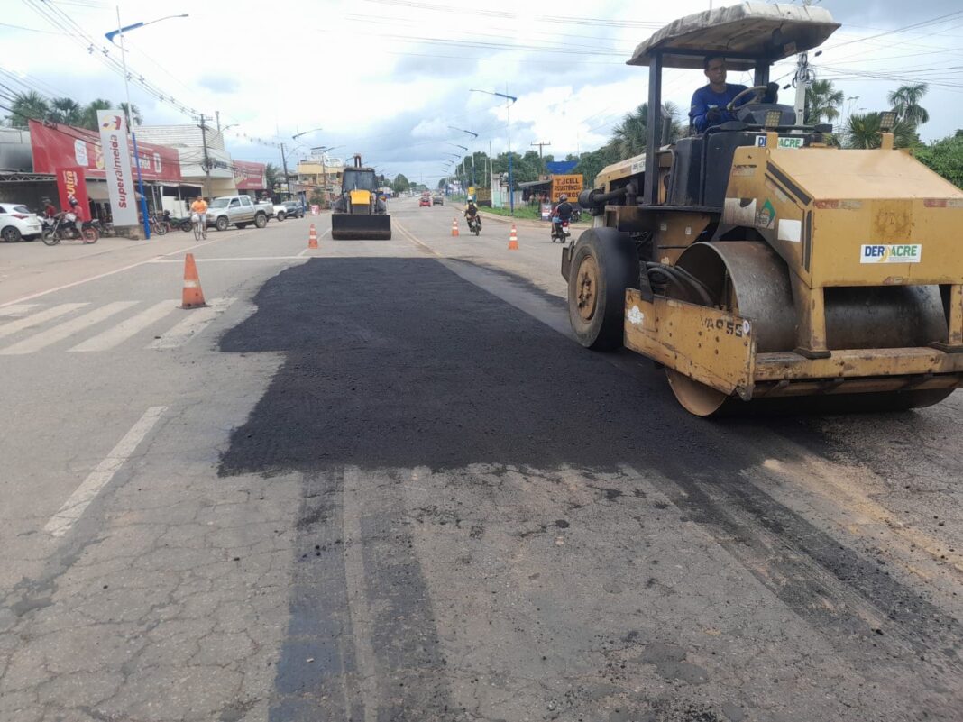 governo-do-estado-intensifica-operacao-tapa-buraco-nas-rodovias-estaduais-do-acre