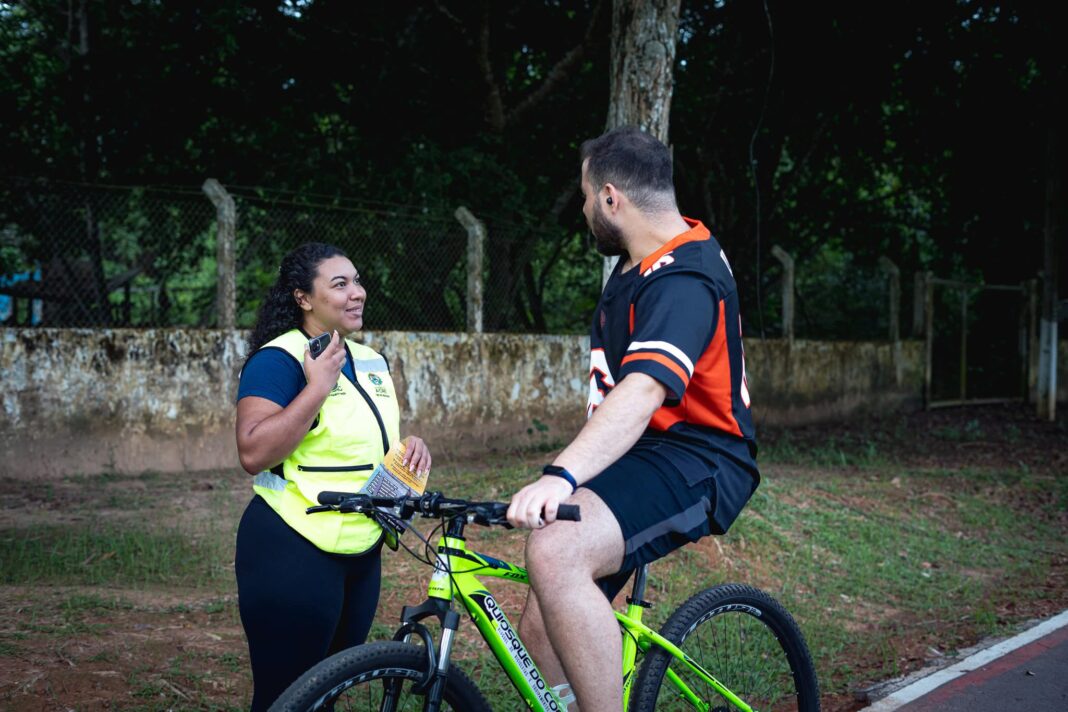 projeto-detran-nas-ferias-leva-orientacoes-para-pedestres-e-ciclistas-em-locais-de-lazer-de-rio-branco