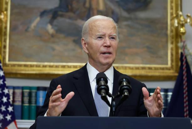 ‘uma-oligarquia-esta-se-formando-na-america’:-biden-alerta-sobre-bilionarios-das-big-techs