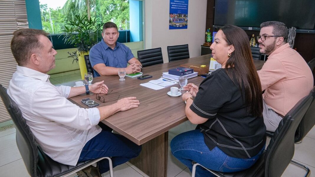 em-visita-de-cortesia,-vereadora-elzinha-coloca-o-mandato-a-disposicao-do-municipio:-“resultado-melhor-para-a-populacao”