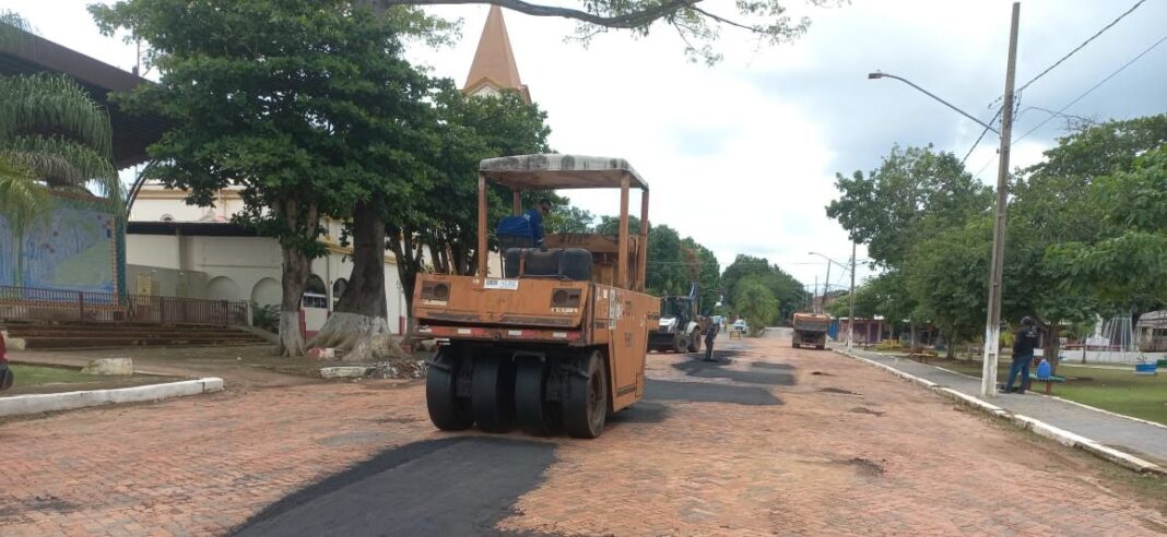 governo-do-acre-e-prefeitura-de-xapuri-executam-operacao-tapa-buraco-nas-vias-da-cidade