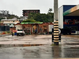 ventania-destelha-casas,-derruba-arvores-e-deixa-cruzeiro-do-sul-sem-energia-eletrica