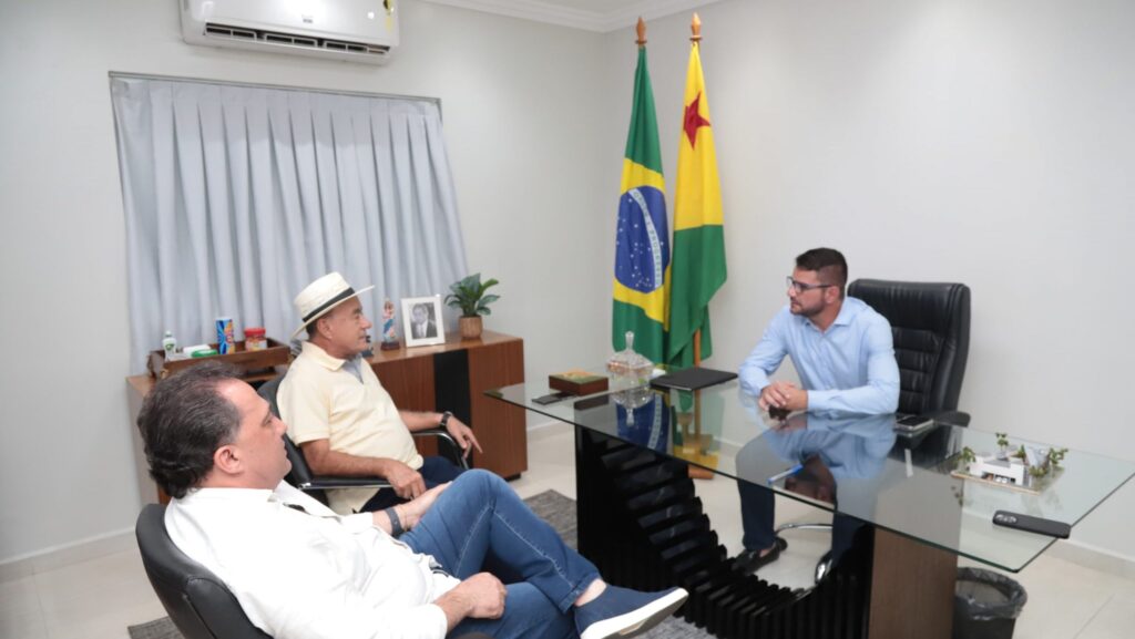 Prefeito Tião Bocalom e governador Gladson Cameli reforçam parcerias em reunião institucional – Cidade AC News prefeito-tiao-bocalom-e-governador-gladson-cameli-reforcam-parcerias-em-reuniao-institucional