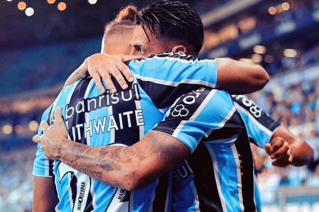 gremio-passa-facil-pelo-caxias-e-vence-a-primeira-no-gauchao