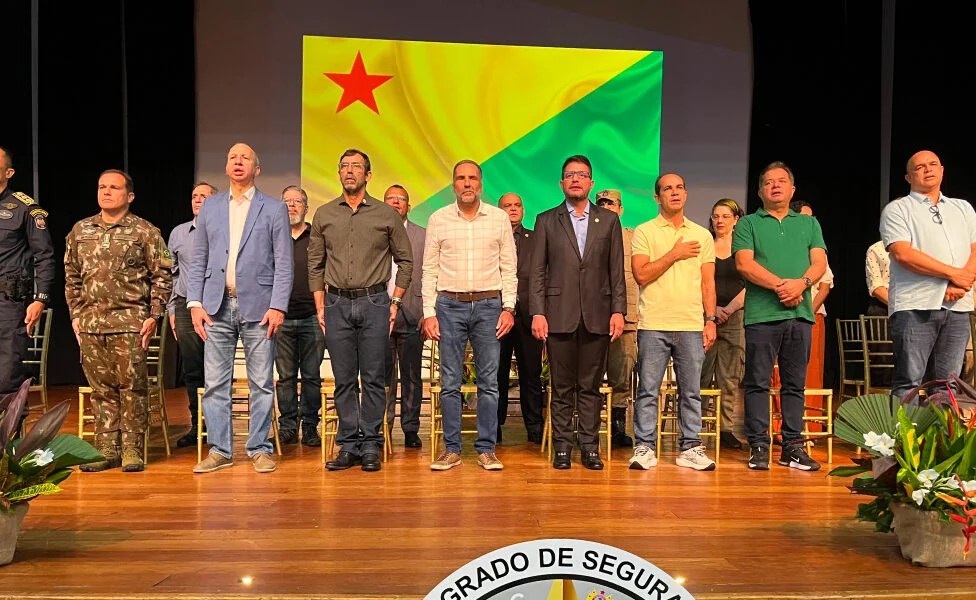 em-cruzeiro-do-sul,-secretario-nacional-e-gladson-abrem-curso-para-mais-de-100-homens-da-forca-de-seguranca