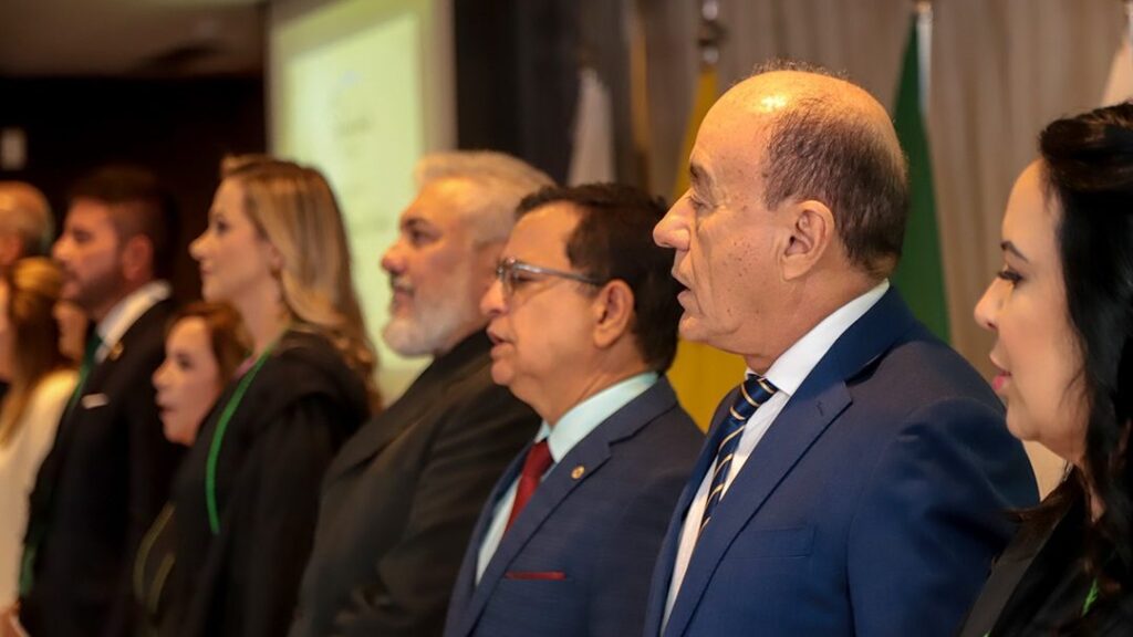 prefeito-de-rio-branco-prestigia-posse-da-nova-defensora-publica-geral-do-acre,-juliana-marques