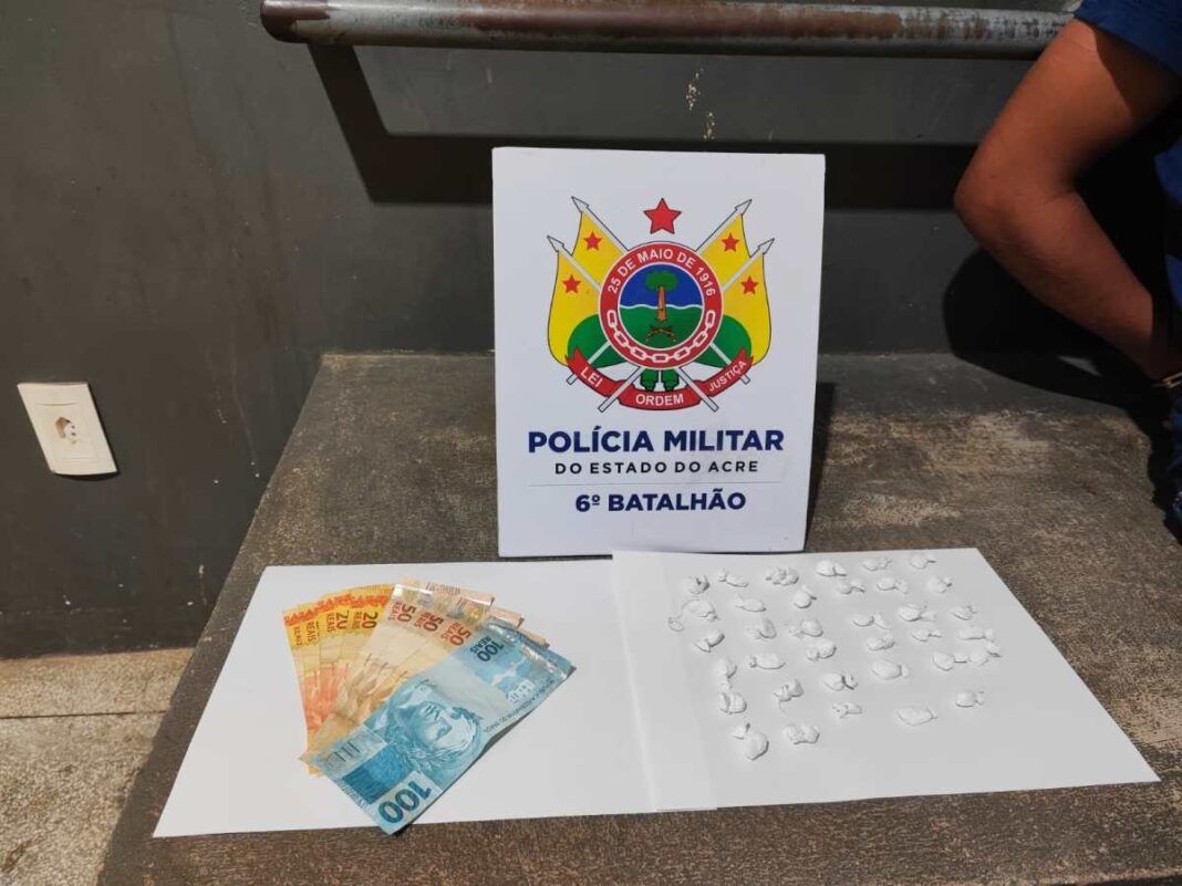 policia-militar-prende-tres-pessoas-por-trafico-de-drogas-em-cruzeiro-do-sul