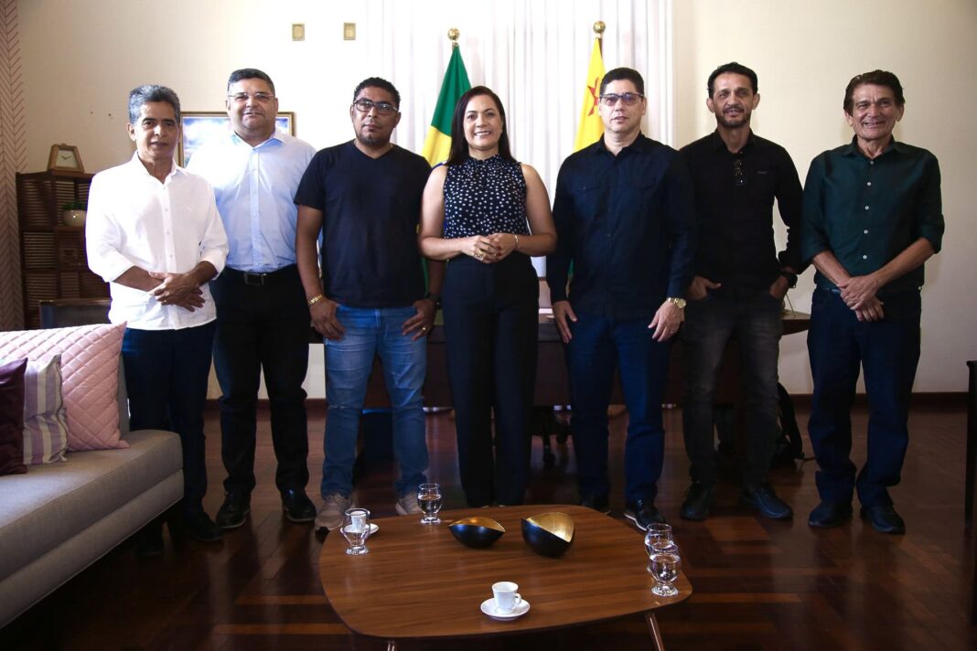 vice-governadora-mailza-assis-recebe-representantes-religiosos-para-tratar-sobre-os-preparativos-da-marcha-para-jesus-2025