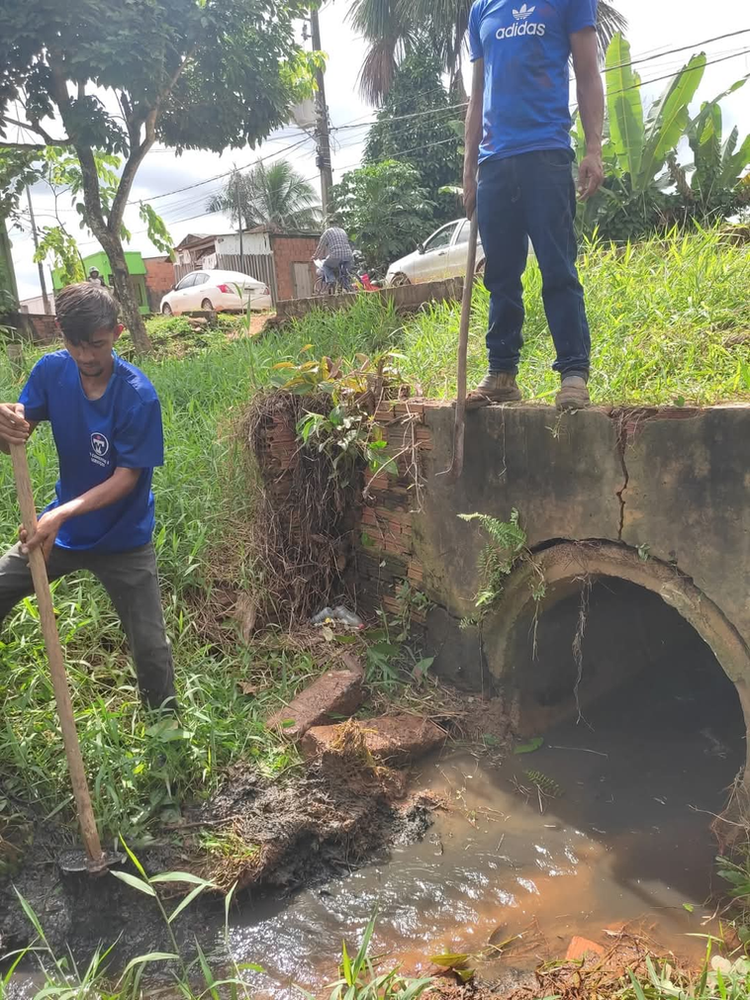 com-fortes-chuvas-prefeitura-intensifica-desobstrucao-de-bueiros