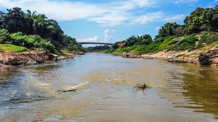 rio-acre-perde-40%-de-mata-ciliar-em-55-anos-e-corre-risco-de-colapso-ambiental,-aponta-inpa