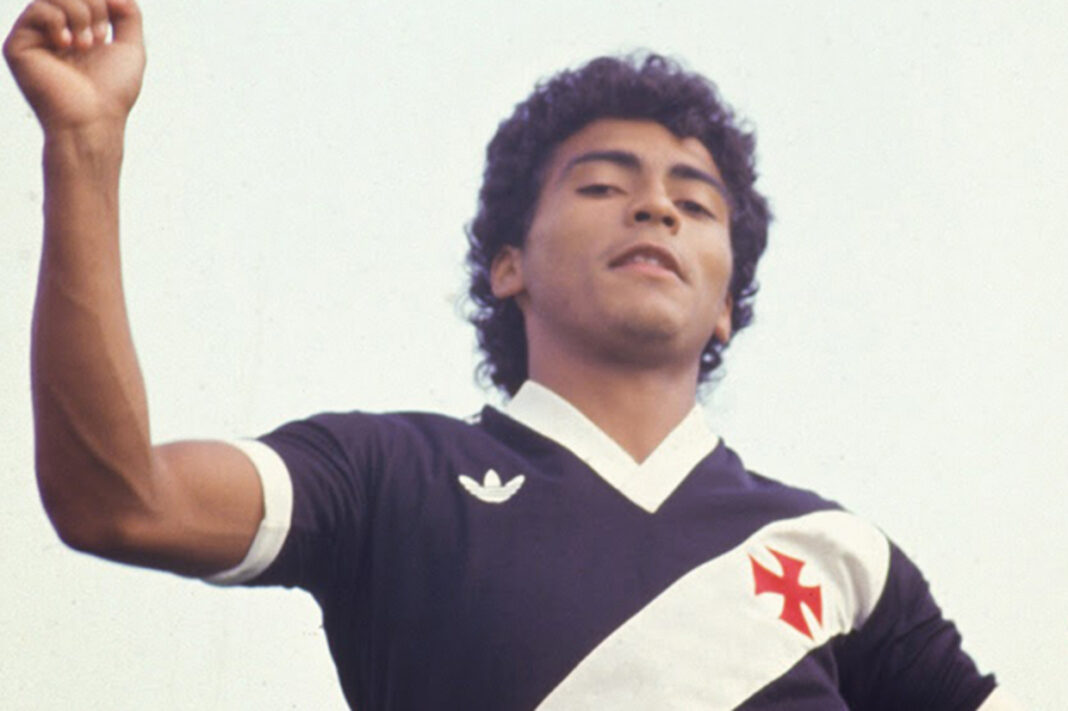 artilheiro-do-tetra,-romario-fazia-sua-estreia-ha-40-anos