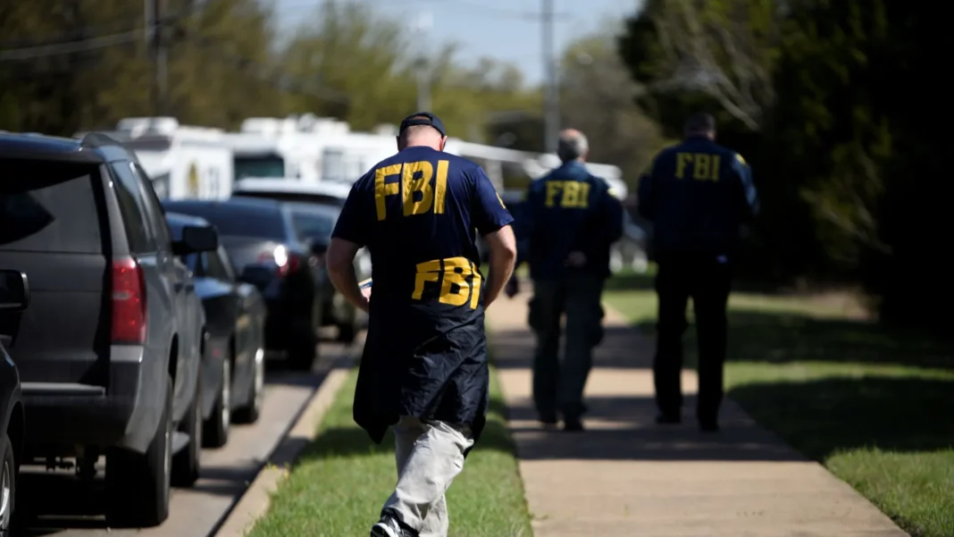 agentes-do-fbi-processam-governo-trump-para-tentar-proteger-envolvidos-em-investigacoes