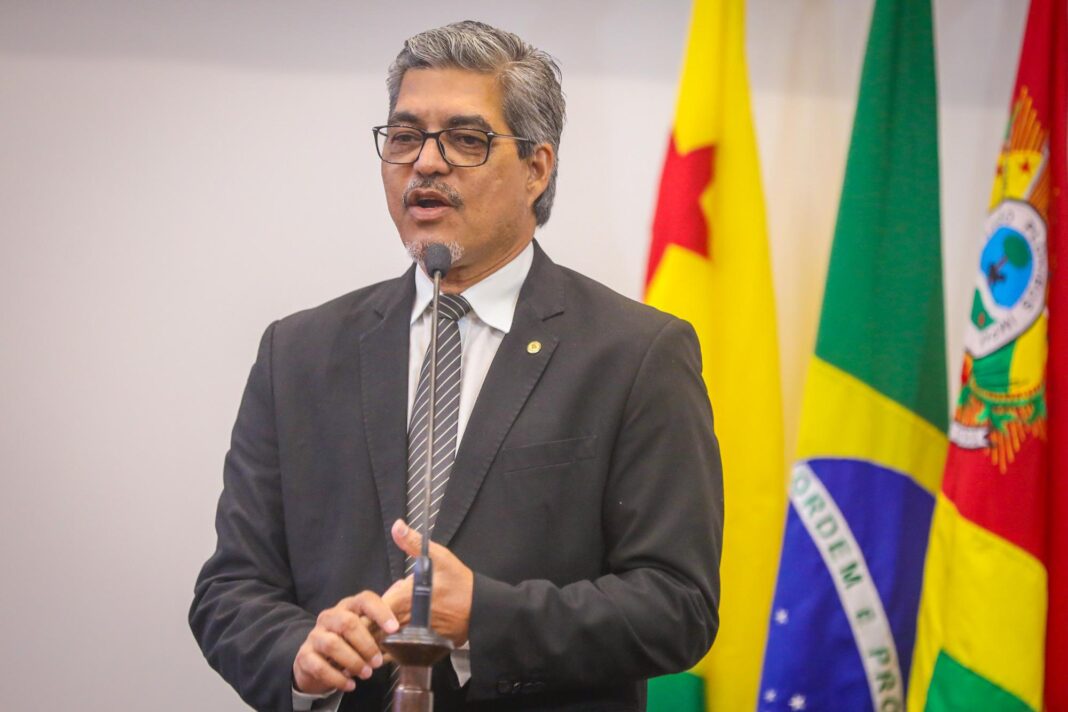 edvaldo-magalhaes-comenta-exoneracao-de-aliados-de-alan-rick-e-alerta-sobre-antecipacao-da-disputa-eleitoral-no-acre