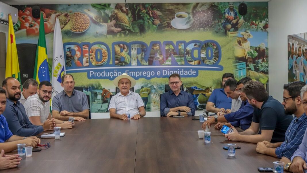 prefeito-de-rio-branco-reune-vereadores-da-base-e-reforca-alianca-para-novo-mandato