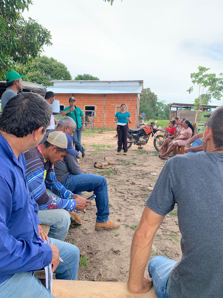 prefeitura-de-assis-brasil-fortalece-dialogo-com-agricultores-da-comunidade-bacia