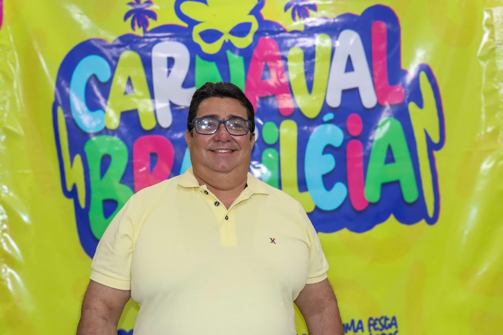 folia-na-fronteira:-prefeito-anuncia-carnaval-de-brasileia-com-mais-de-dez-atracoes-musicais