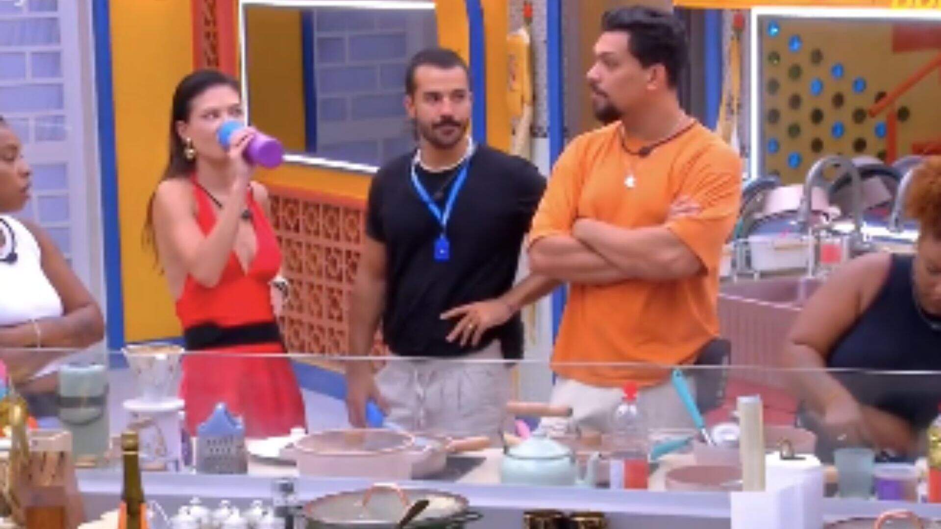 bbb-25:-vinicius-relembra-que-ensinou-a-avo-a-votar-para-prior-sair-do-bbb