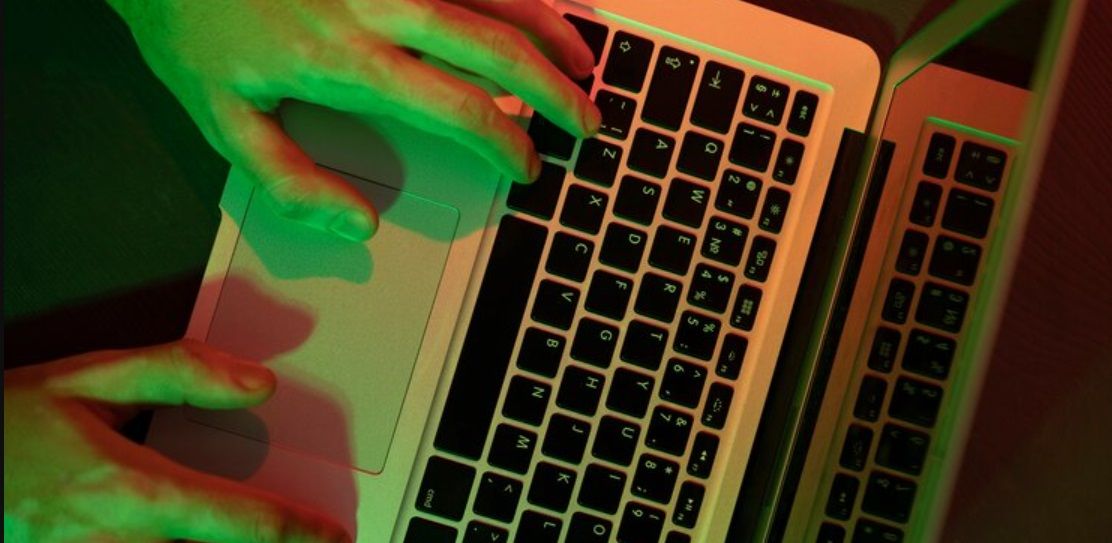 hackers-russos-aproveitam-‘boom’-de-windows-pirata-na-ucrania-para-invadir-pcs