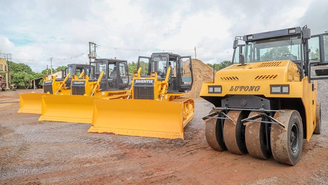prefeitura-de-rio-branco-adquire-novas-maquinas-para-infraestrutura-e-agricultura