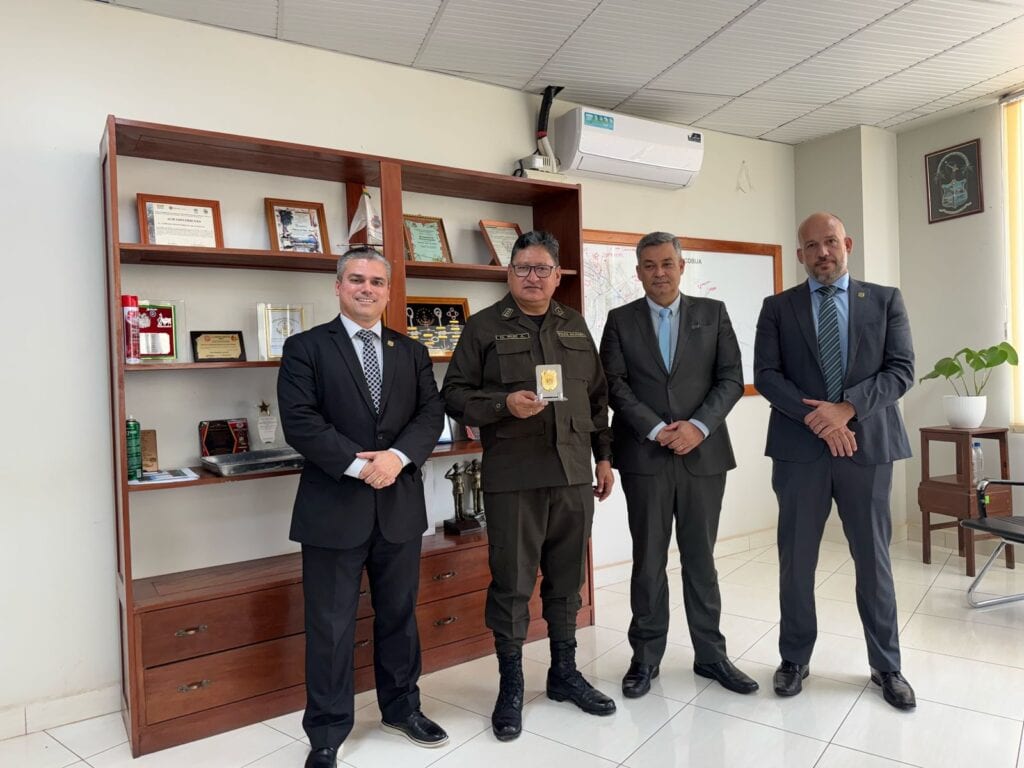 policia-civil-do-acre-e-policia-boliviana-fortalecem-cooperacao-durante-reuniao-na-fronteira