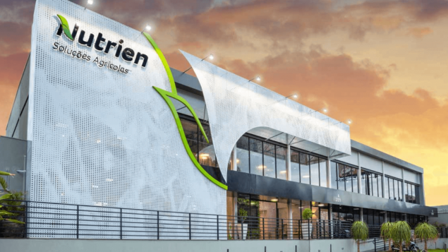 nutrien-coloca-cinco-fabricas-de-fertilizantes-a-venda