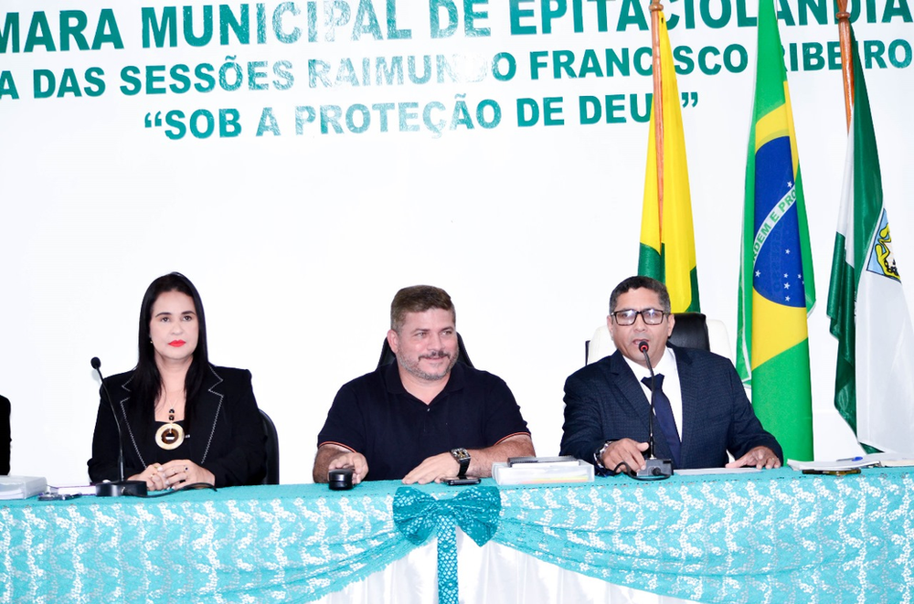 prefeito-sergio-lopes-leva-mensagem-de-harmonia-e-uniao-com-o-poder-legislativo-na-1a-sessao-ordinaria-da-camara