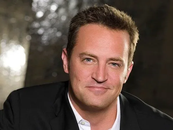 morte-do-ator-matthew-perry,-de-friends,-sera-explorada-em-documentario;-confira-o-trailer