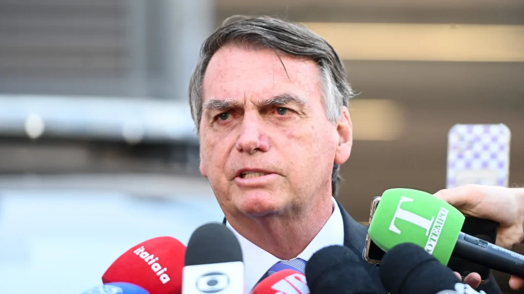 bolsonaristas-veem-desgaste-com-mudanca-na-ficha-limpa-e-querem-deixar-corrupcao-de-fora