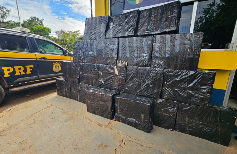 prf-apreende-mercadorias-de-origem-estrangeira-na-br-364,-no-acre