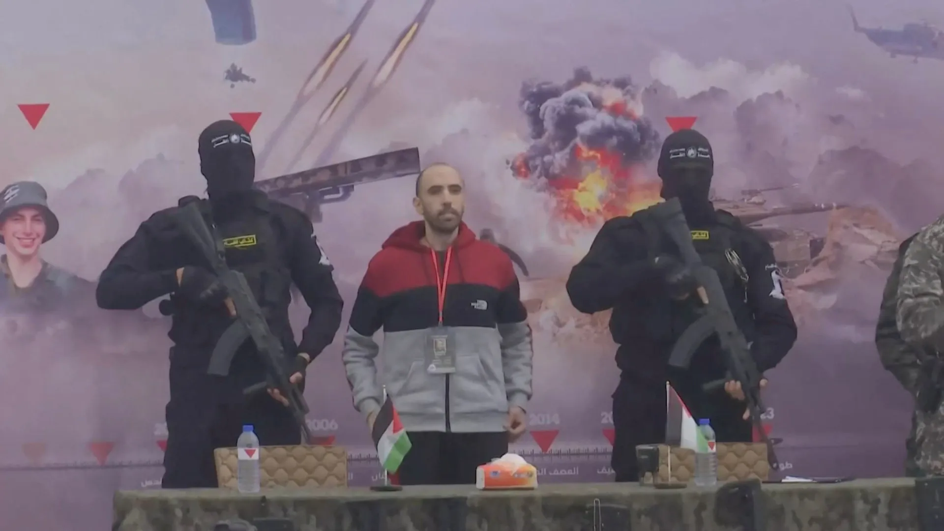 hamas-liberta-5-dos-6-refens-previstos-na-primeira-fase-do-cessar-fogo