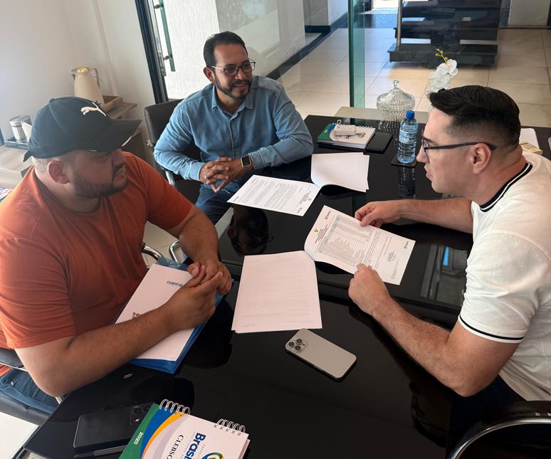 prefeitura-de-brasileia-e-governo-do-estado-firmam-parceria-no-esporte