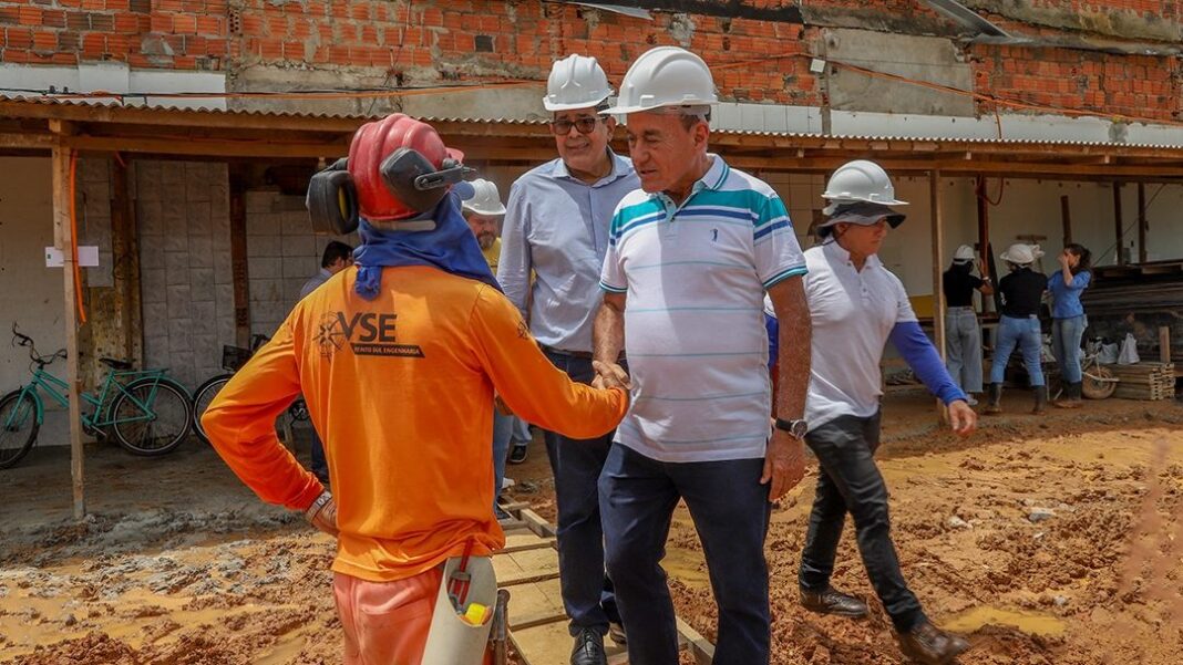 acompanhado-de-senador-marcio-bittar,-prefeito-de-rio-branco-tiao-bocalom-visita-obras-na-capital