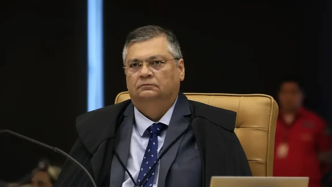 dino-responde-advogado-de-bolsonaro-e-diz-que-stf-dara-direito-a-ampla-defesa