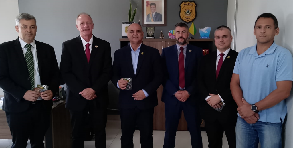 policia-civil-do-acre-recebe-representantes-da-embaixada-dos-eua-para-reforcar-cooperacao-internacional