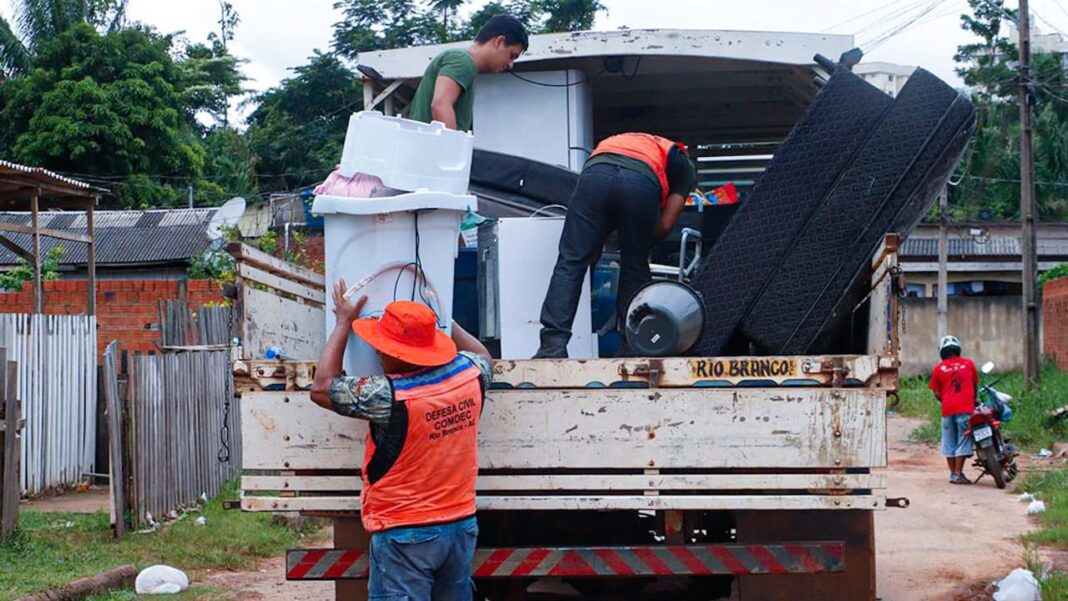 prefeitura-de-rio-branco-assegura-retorno-das-familias-afetadas-pelas-enchentes-do-igarape-batista