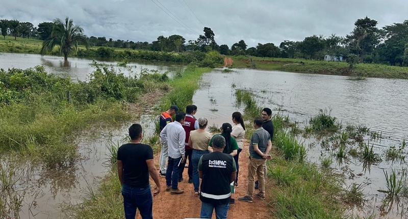 mp-acompanha-situacao-do-rio-abuna-em-placido-de-castro-apos-transbordamento