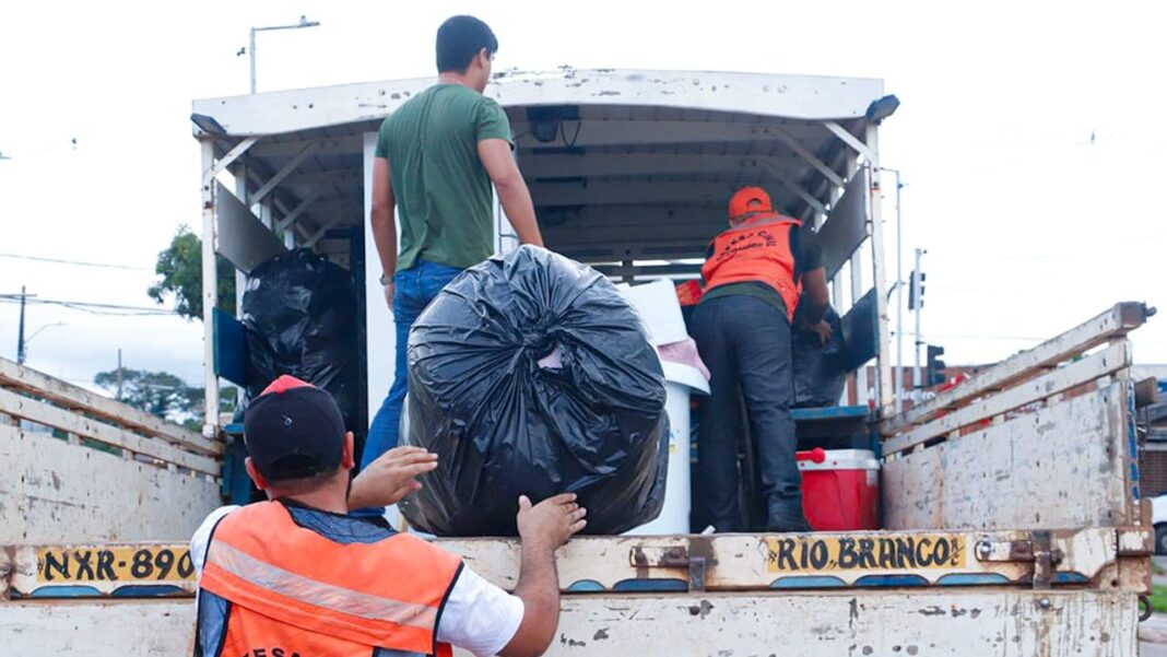 prefeitura-de-rio-branco-assegura-retorno-das-familias-afetadas-pelas-enchentes-do-igarape-batista