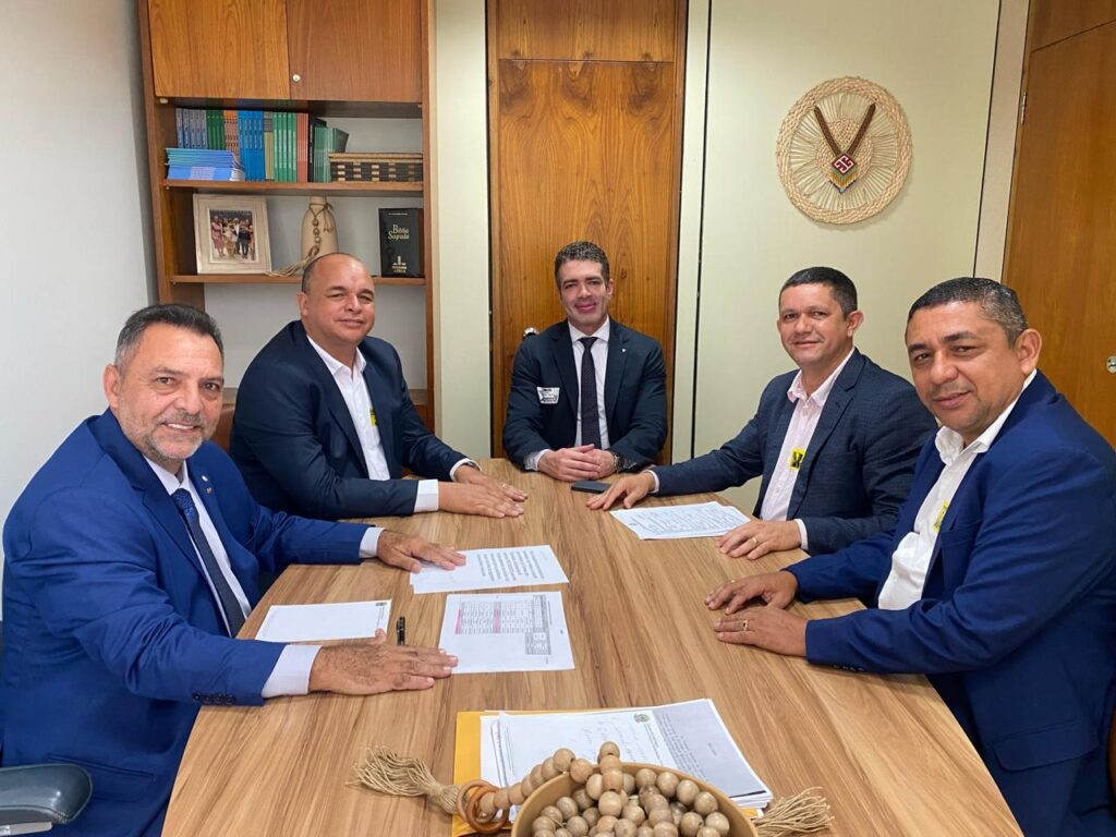 Barbary discute com prefeitos e Casa Civil investimentos para o Acre