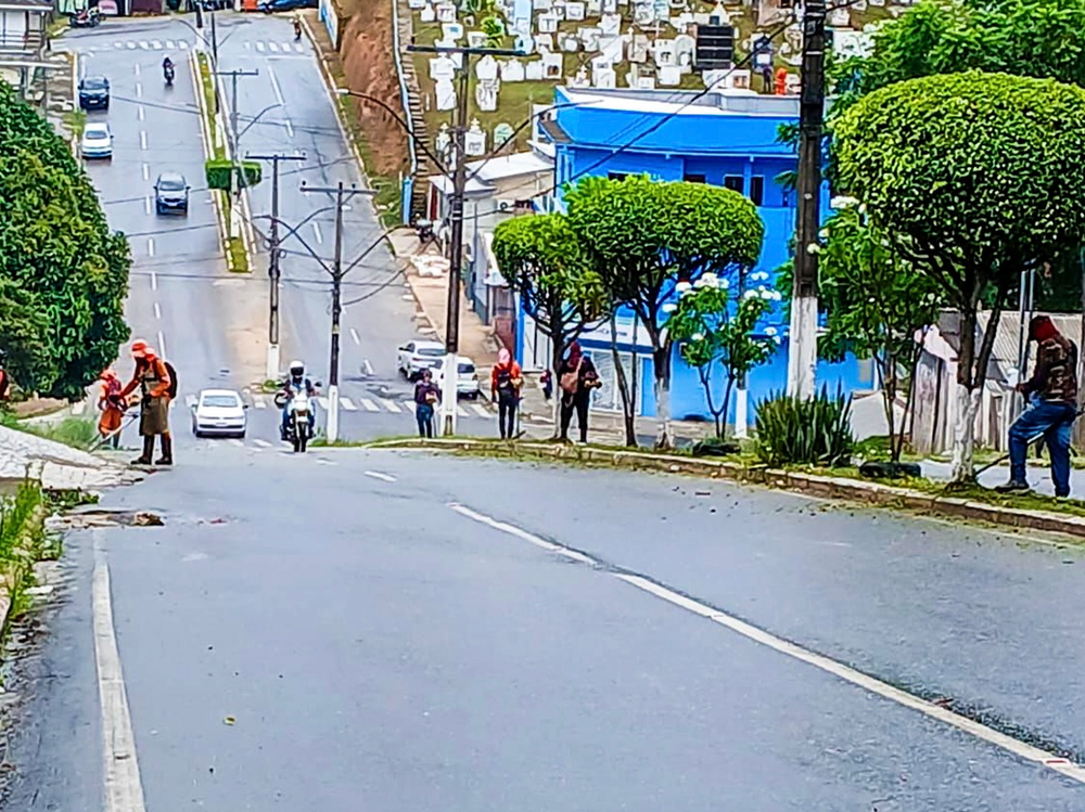 Prefeitura de Cruzeiro do Sul intensifica serviços de tapa buracos e limpeza pública | Cidade AC News – Notícias do Acre
