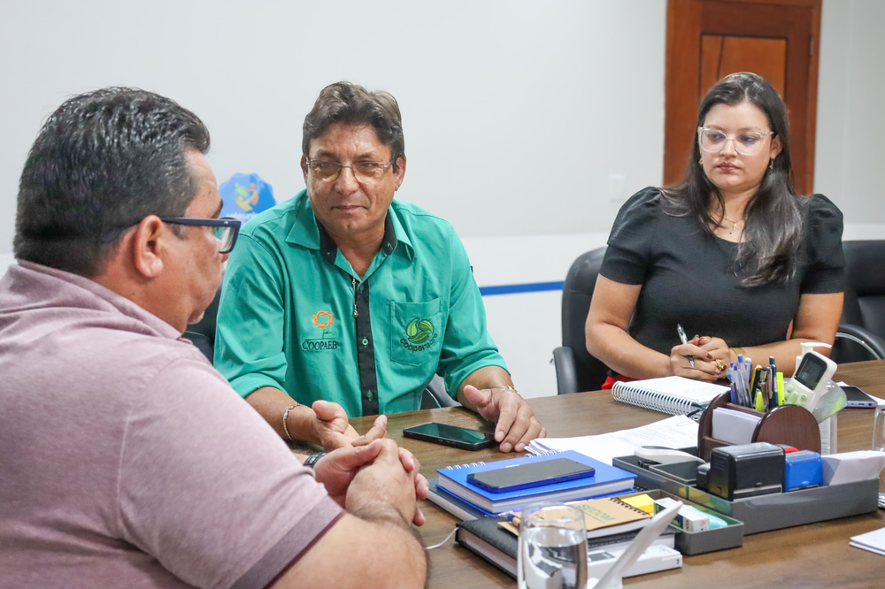 Prefeito Carlinhos do Pelado se reúne com a organização do Festival Internacional da Castanha | Cidade AC News – Notícias do Acre