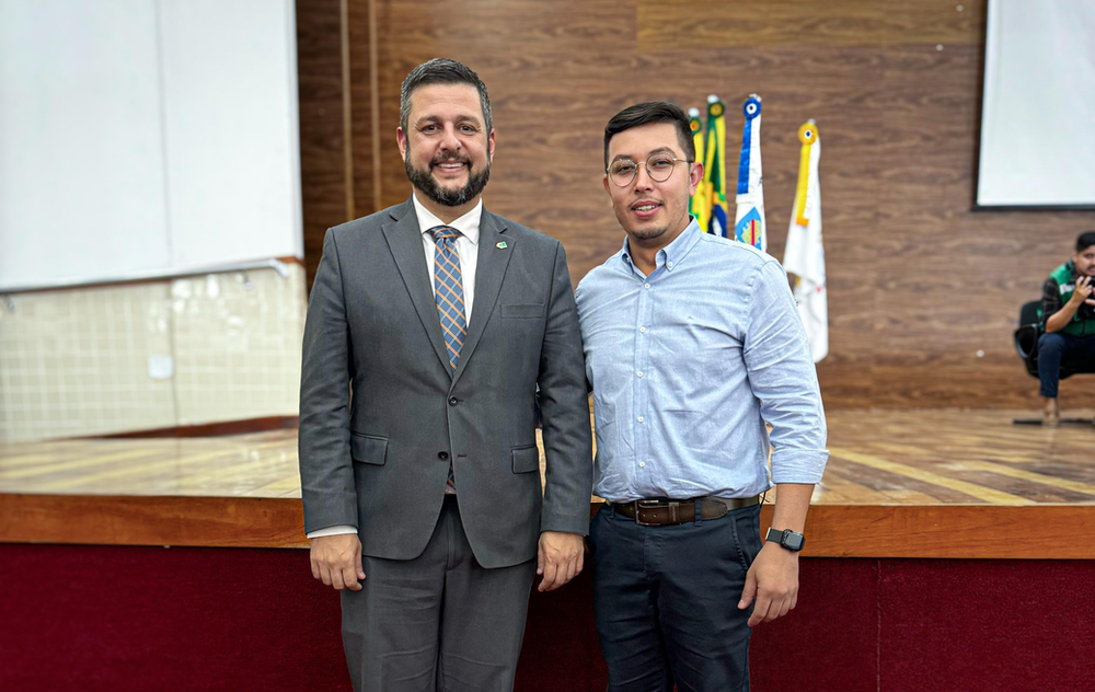 Secretário de Saúde de Xapuri participa de encontro estadual e recebe homenagem por destaque na gestão | Cidade AC News – Notícias do Acre