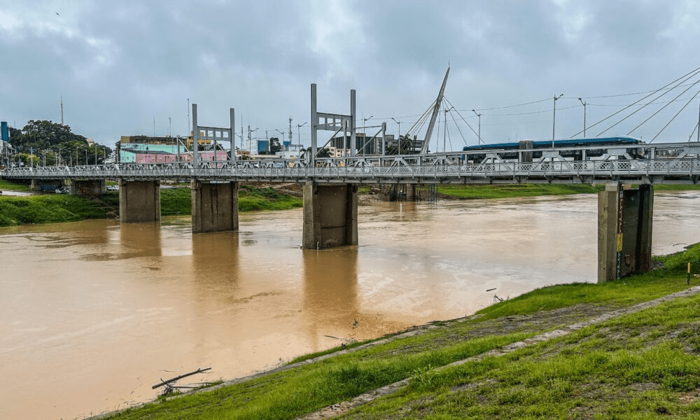 nivel-do-rio-acre-segue-vazando-e-registra-9,25-metros-neste-domingo